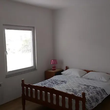 Apartman Jovo * 特雷比涅