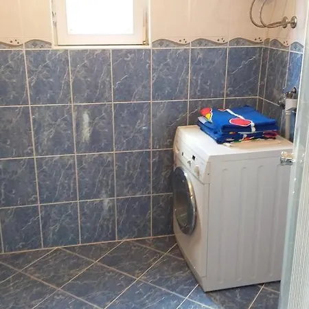 Apartman Jovo * 特雷比涅